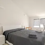 Casa Moniga 2-residenze Lizzeri Apartment *