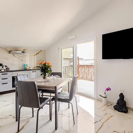 Casa Moniga 2-residenze Lizzeri * Moniga del Garda